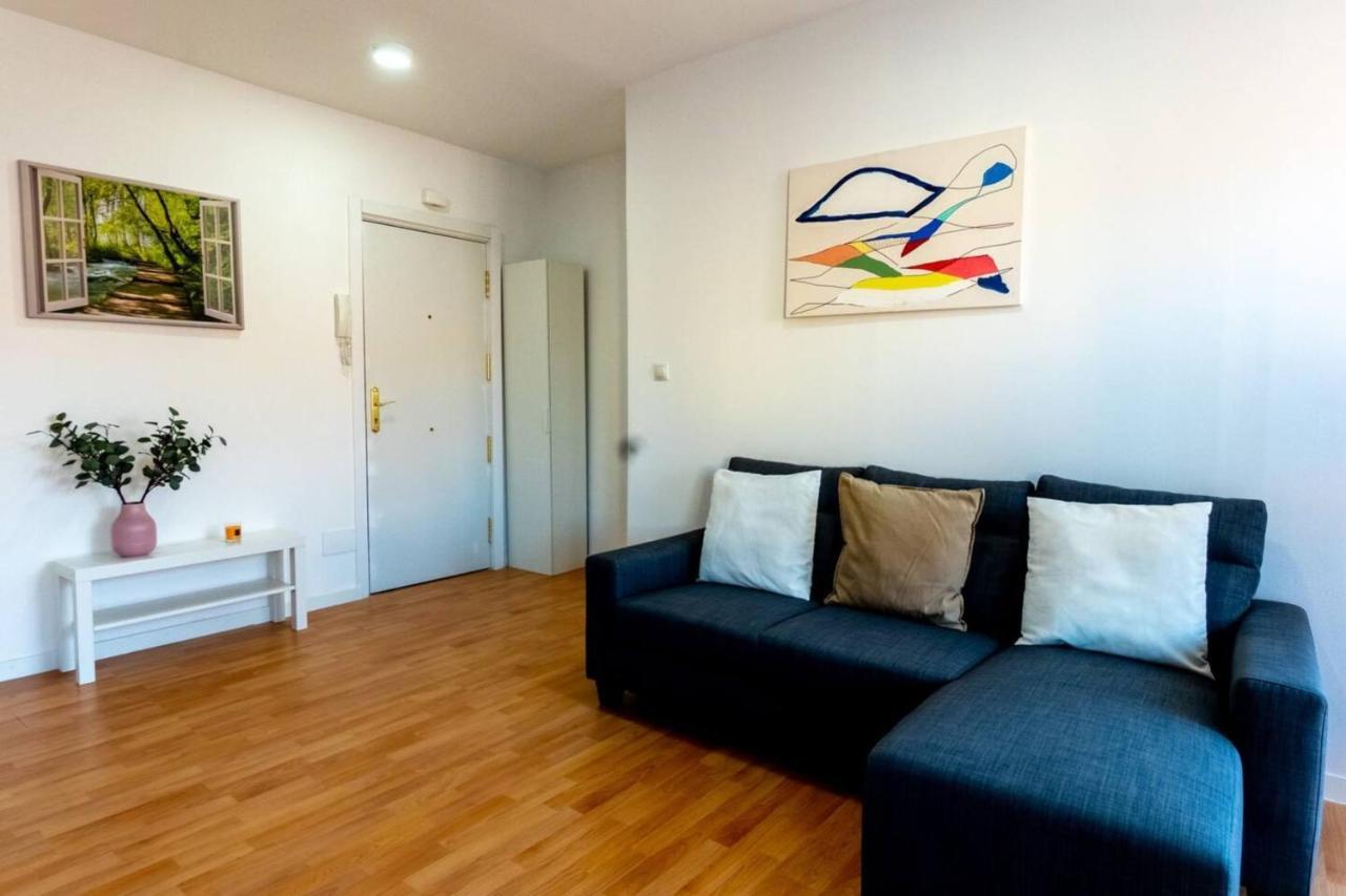 Apartamento Homely 2 Bedroom In Barajas Madrid