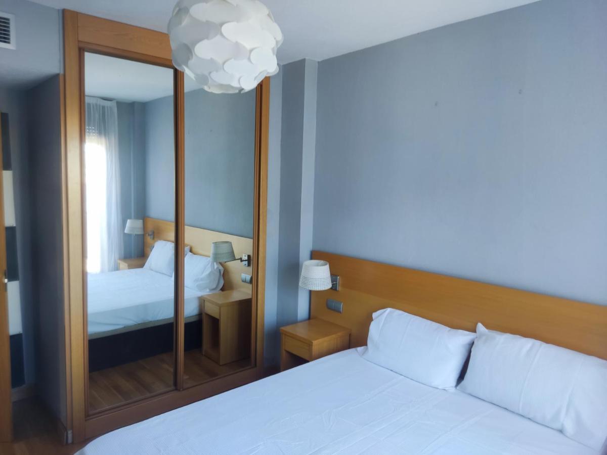 Apartamento Con Aire Acondicionado Y Piscina En Mercedes, Cerca Del Plenilunio Y Del Aeropuerto