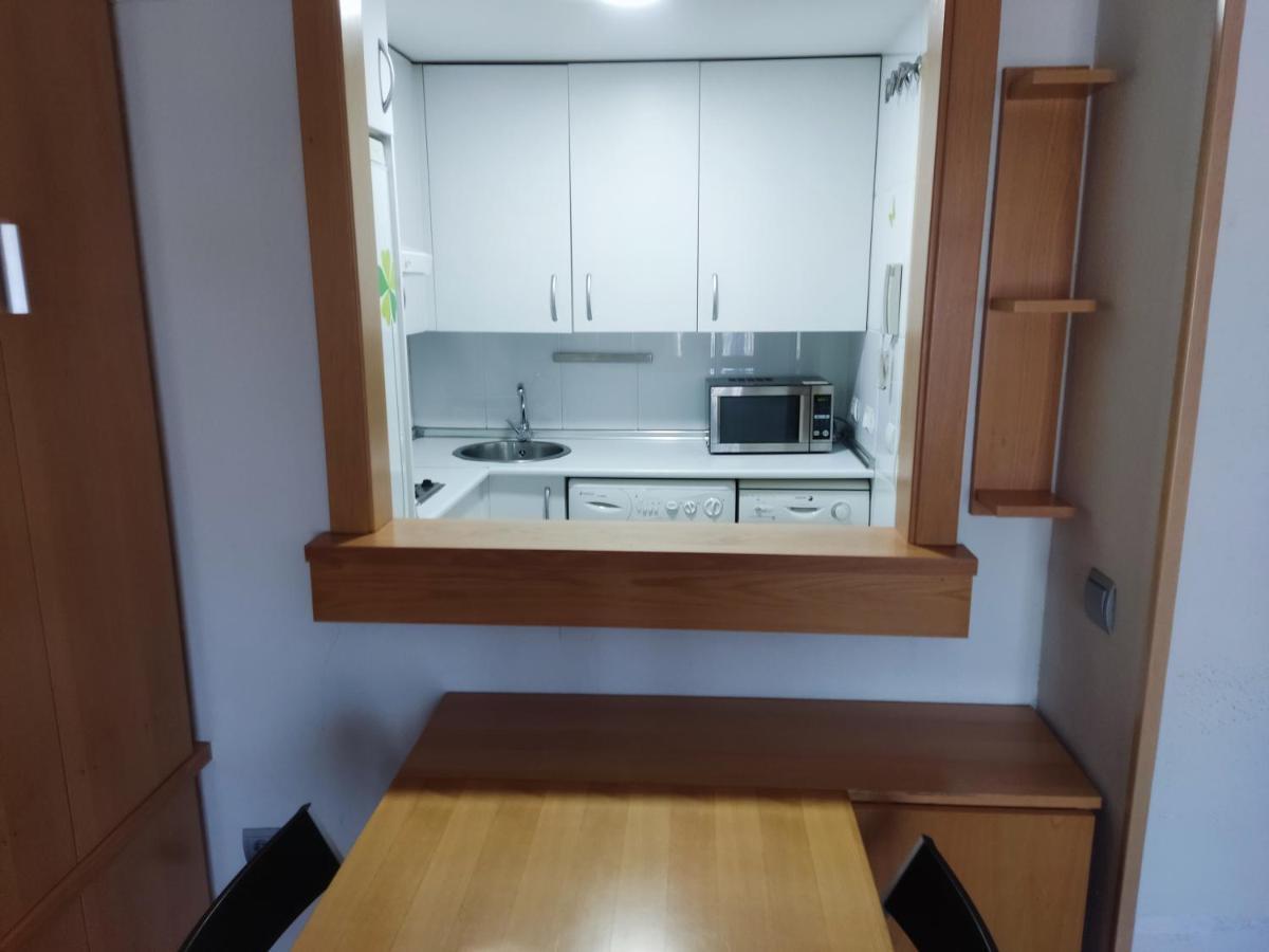 Apartamento Con Aire Acondicionado Y Piscina En Mercedes, Cerca Del Plenilunio Y Del Aeropuerto