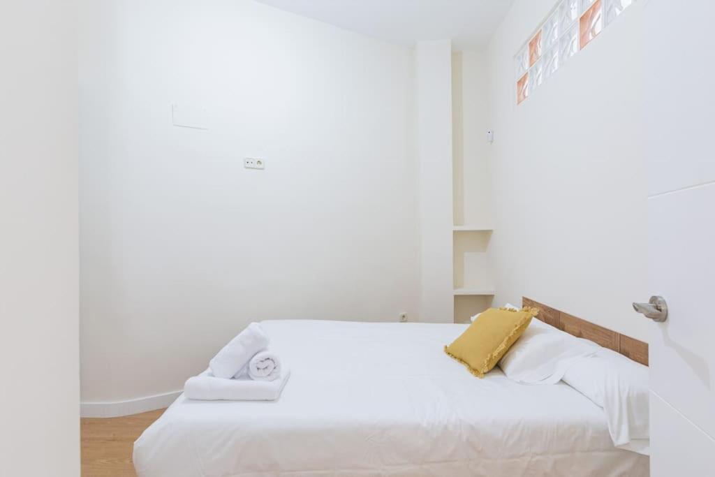Nuevo Y Luminoso Barrio El Pilar Apartamento
