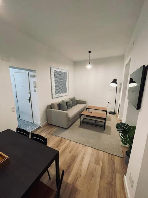 C/cabeza Cool Apt 7 Al Lado D Tirso De Molina * Madrid