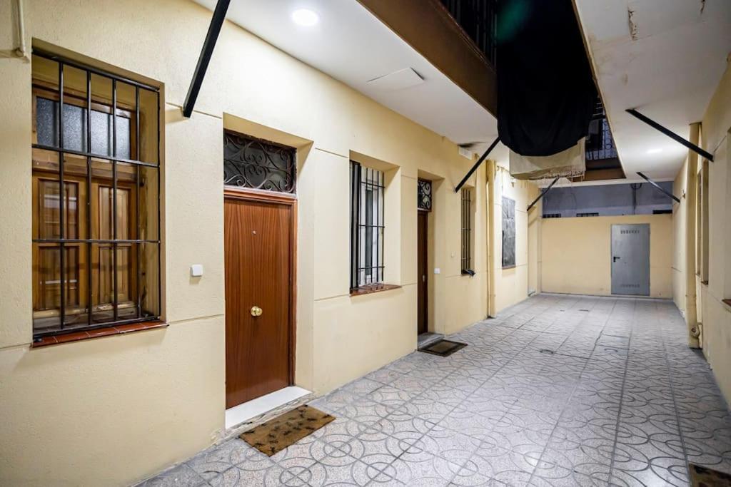 Apartment Near Embajadores And Atocha