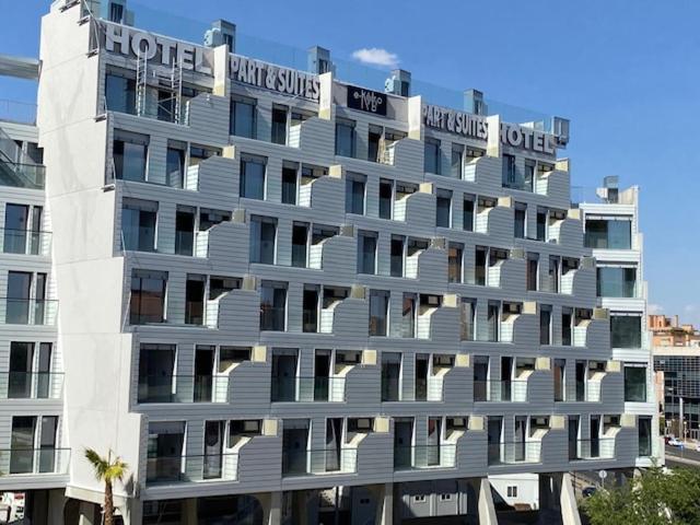 Hotel Ekilibrio & Apart-suites 4*