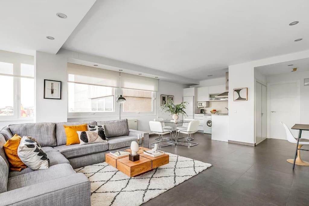New Heima Colon Square Apartamento