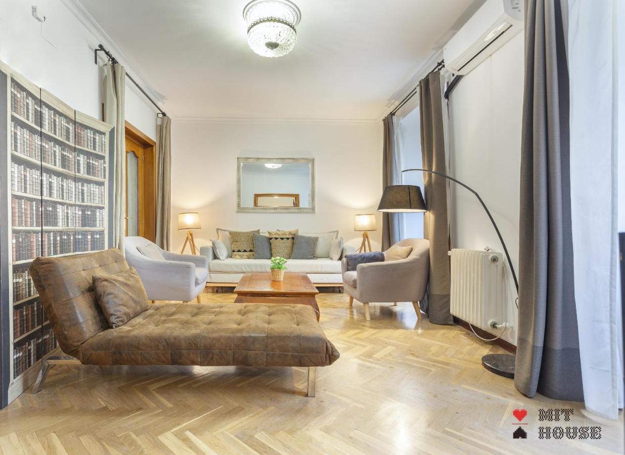 Apartment Mit House Tirso Iii En