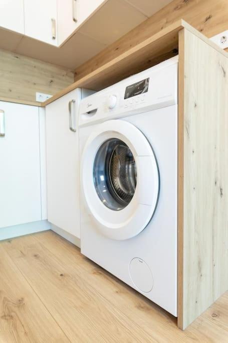 Apartamento Coqueto En La Calle Caribe. A/c Wifi Madrid