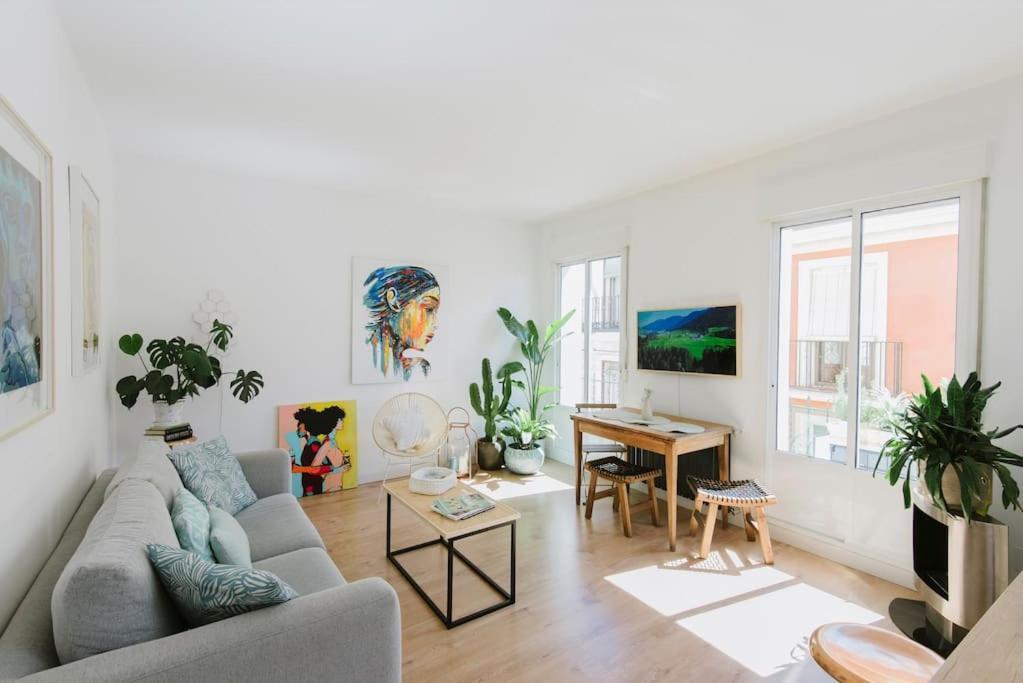 Apartamento El Botones Nuevo Y Luminoso Apto De Diseno En Lavapies Madrid