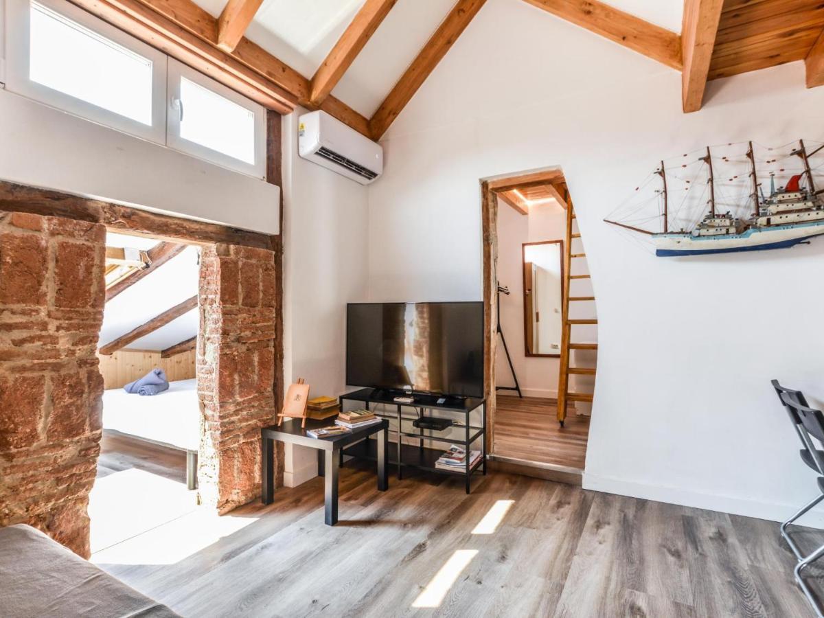 Apartamento Atico Espacioso En Malasana Madrid