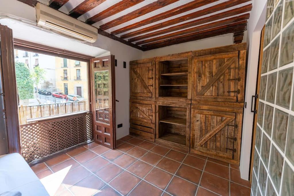 Encantador En Calle Segovia Apartamento *
