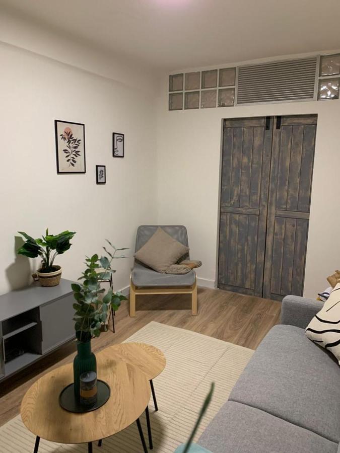 Apartamento Bonito Piso Cerca De Ventas, Madrid