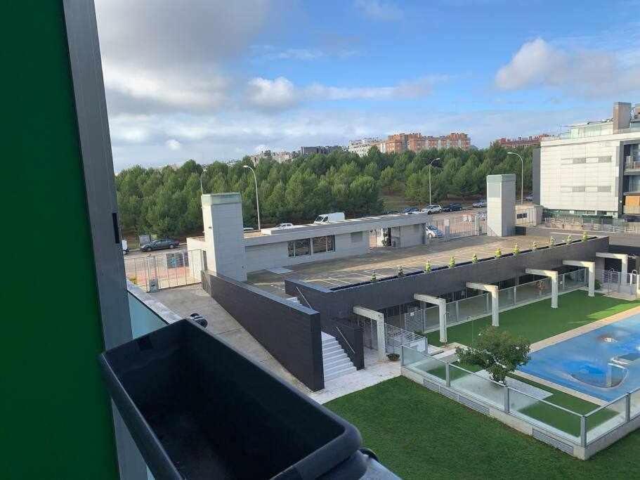 Apartamento Espectacular Con Piscina Y Garaje