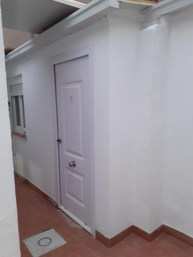 Habitación en casa particular Estudio B-1 Madrid