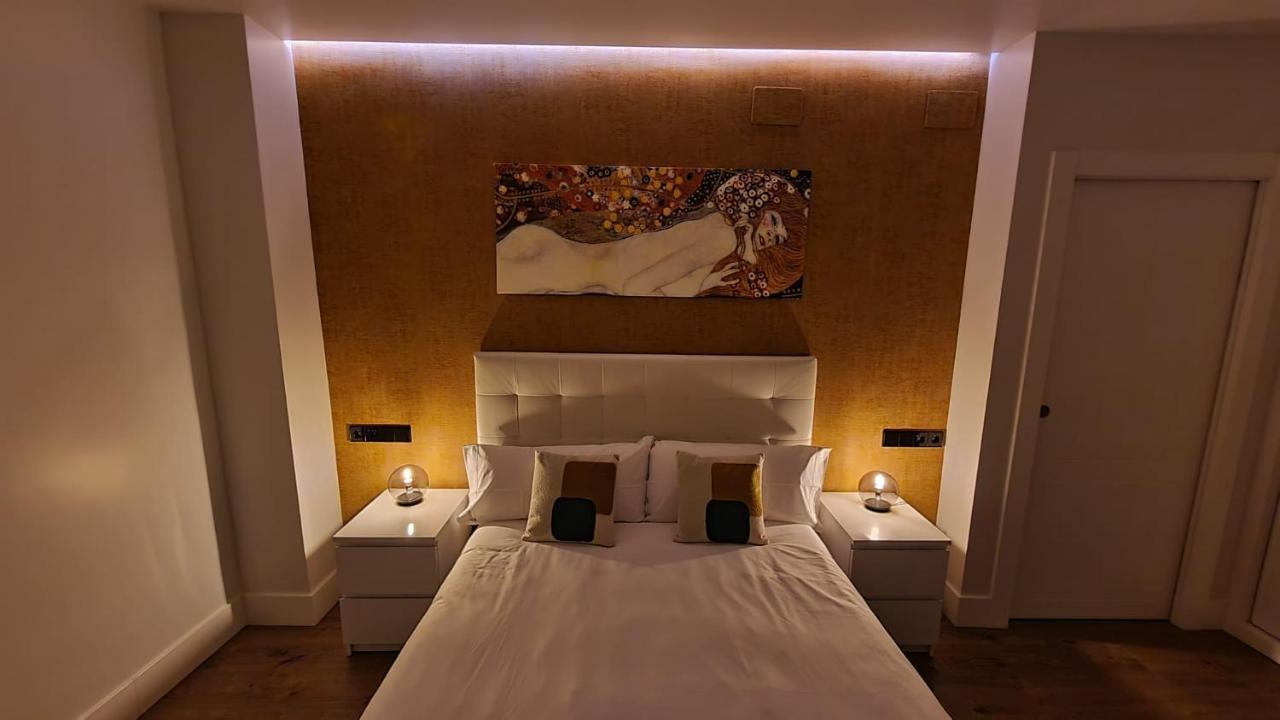 Puerta Del Sol Iii, 4 Bedrooms 5wc * Madrid