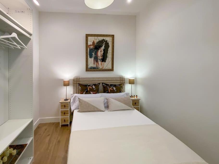 New Lavapies Spacious Flat, 2 Bedrooms And 2 Balconies