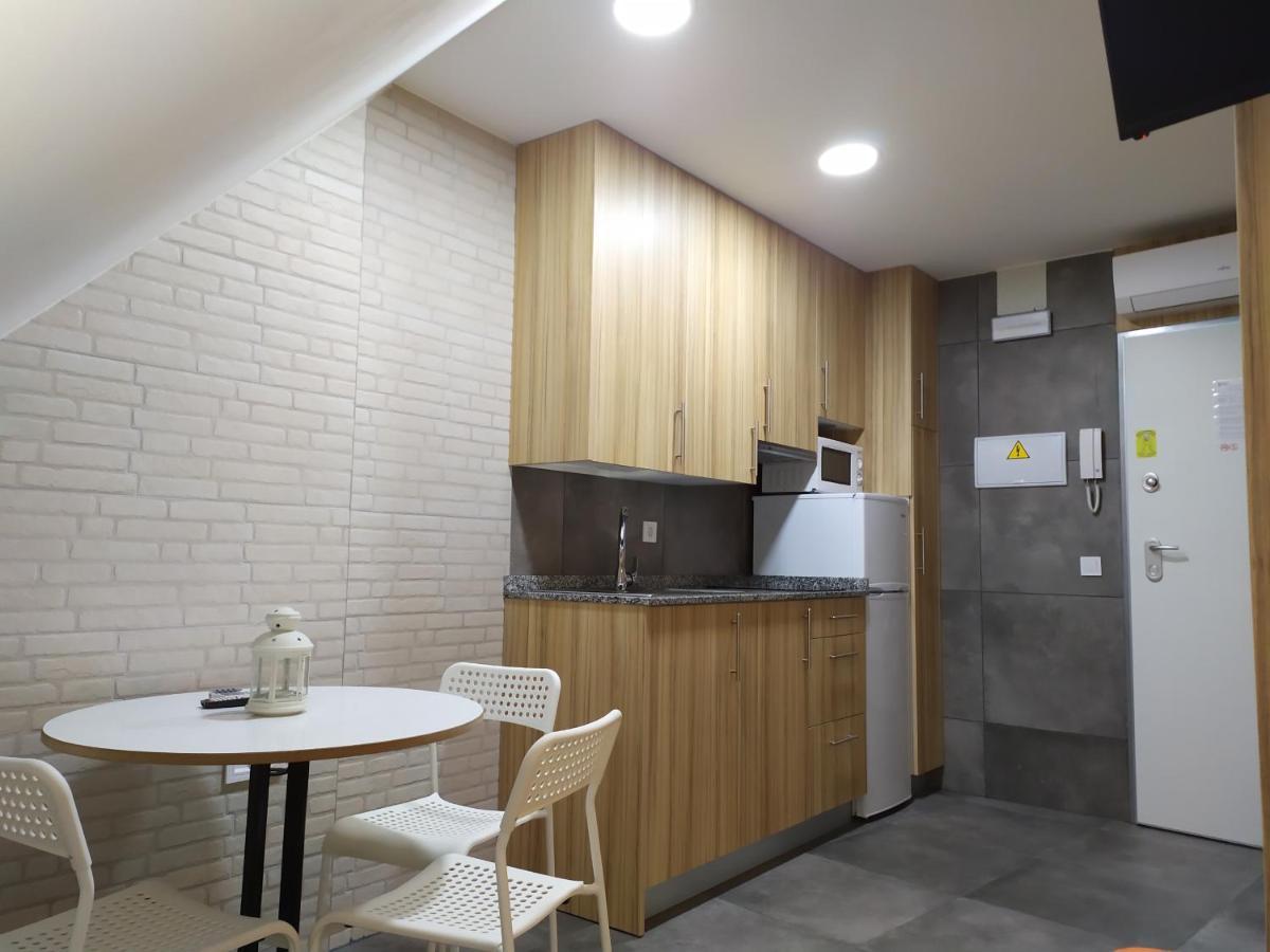 Urgel Apartamento *