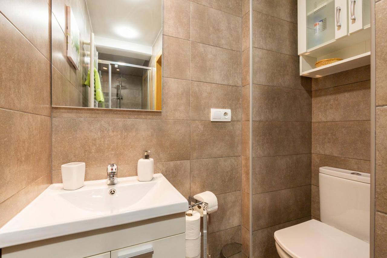 Apartamento Puente De Segovia Apartment *