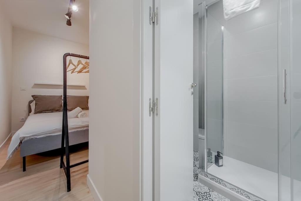 Modern Apt 6px En La Plaza De Tirso De Molina Apartamento