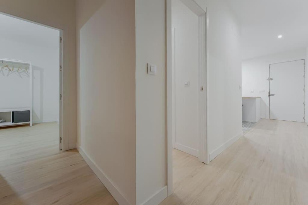 Modern Apt 6px En La Plaza De Tirso De Molina Apartamento *