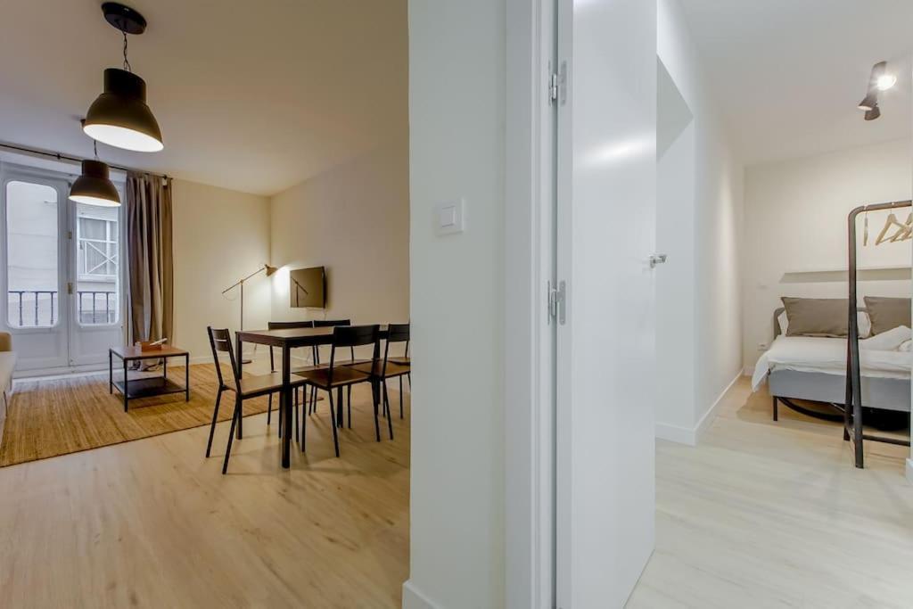 Modern Apt 6px En La Plaza De Tirso De Molina Apartamento *