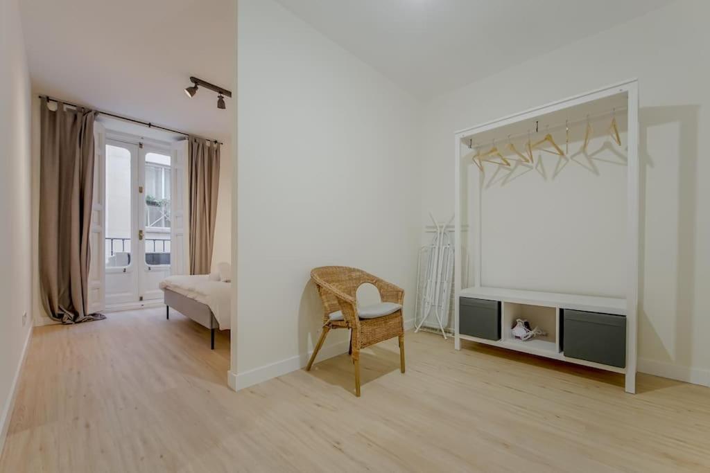 Modern Apt 6px En La Plaza De Tirso De Molina Apartamento *