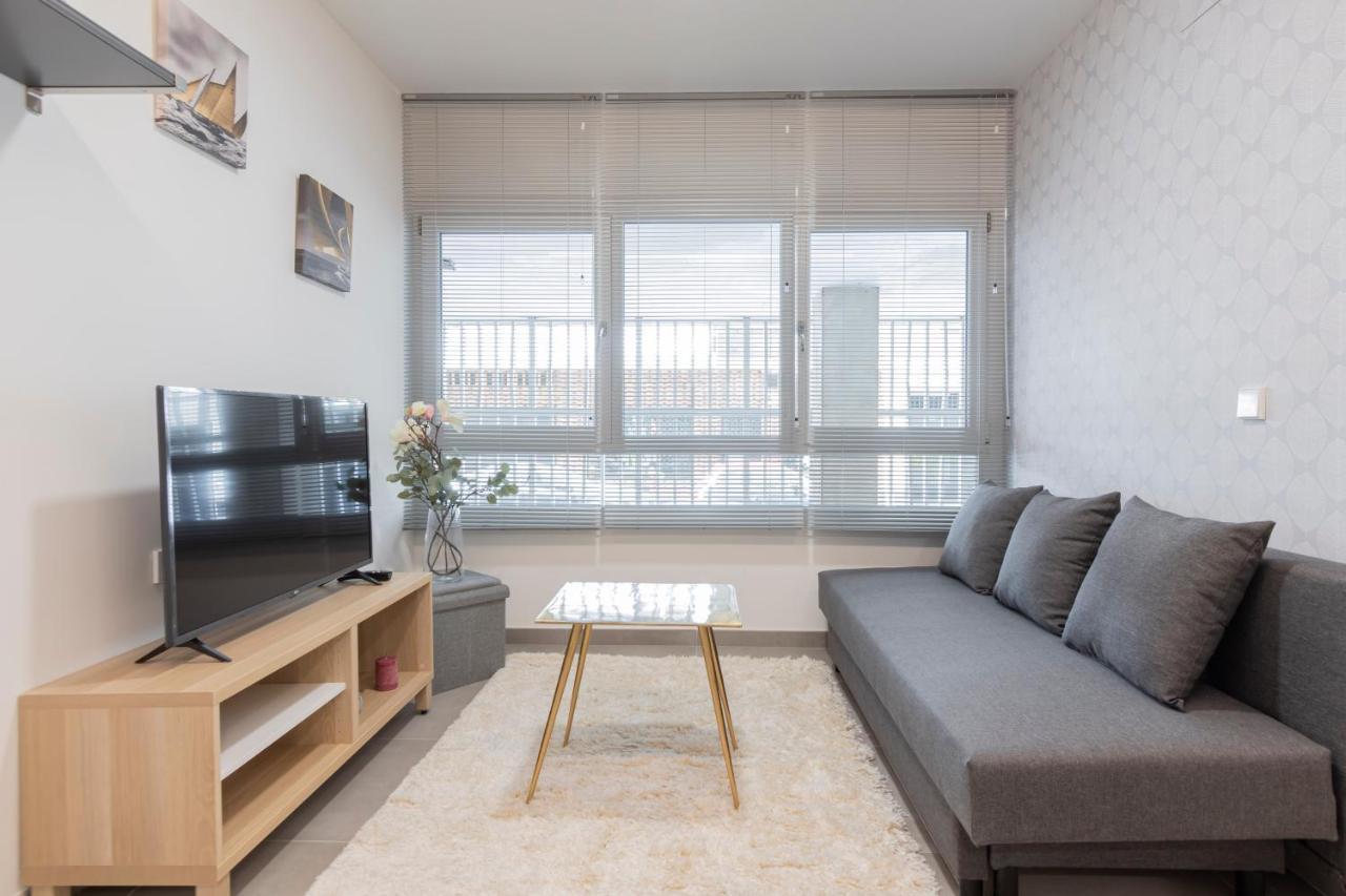 Dobo Homes - Cr33 Apartamento Madrid