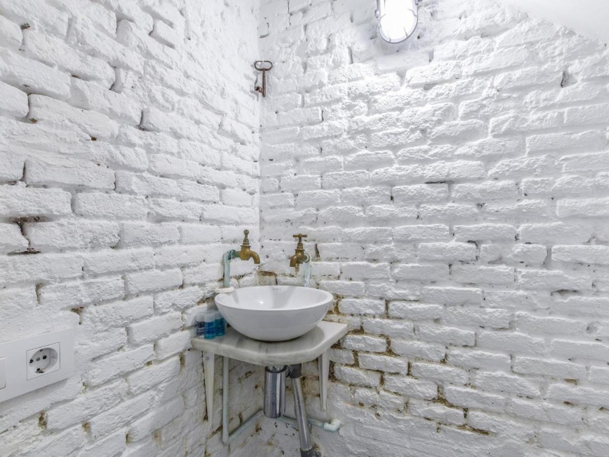 Apartamento Piso En Lavapies 3 Dormitorios 8 Personas *