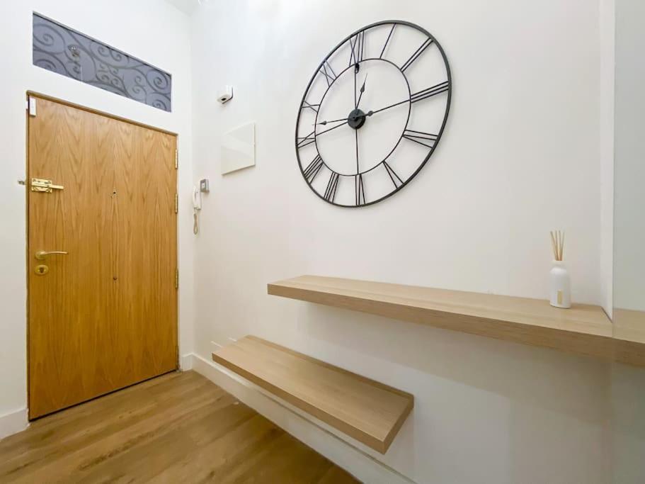 New Lavapies Spacious Flat, 2 Bedrooms And 2 Balconies