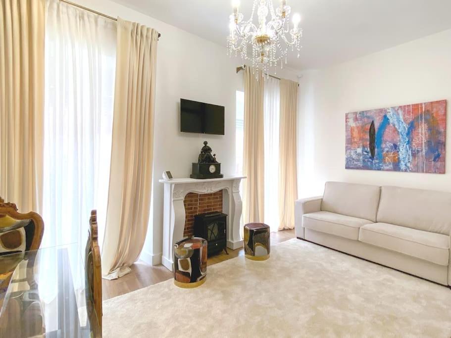 Apartamento New Lavapies Spacious Flat, 2 Bedrooms And 2 Balconies Madrid