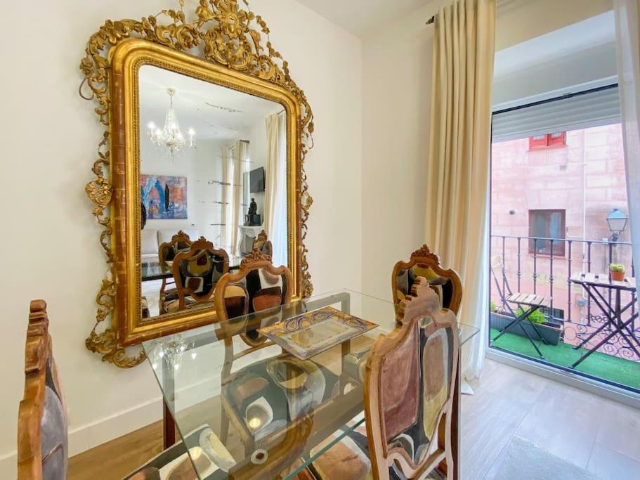 New Lavapies Spacious Flat, 2 Bedrooms And 2 Balconies Apartamento Madrid