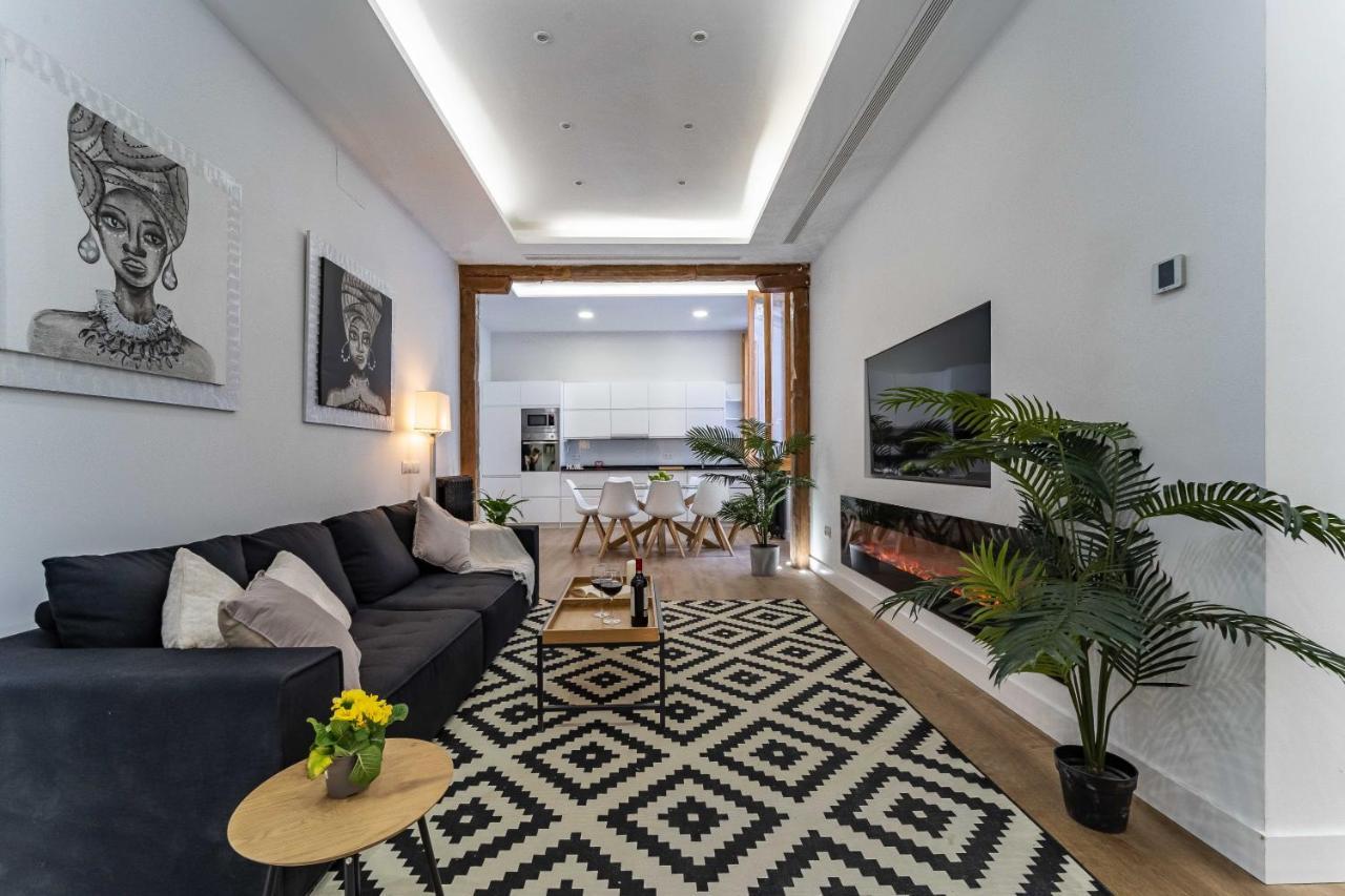 Exclusive Luxury In Apartamento Madrid