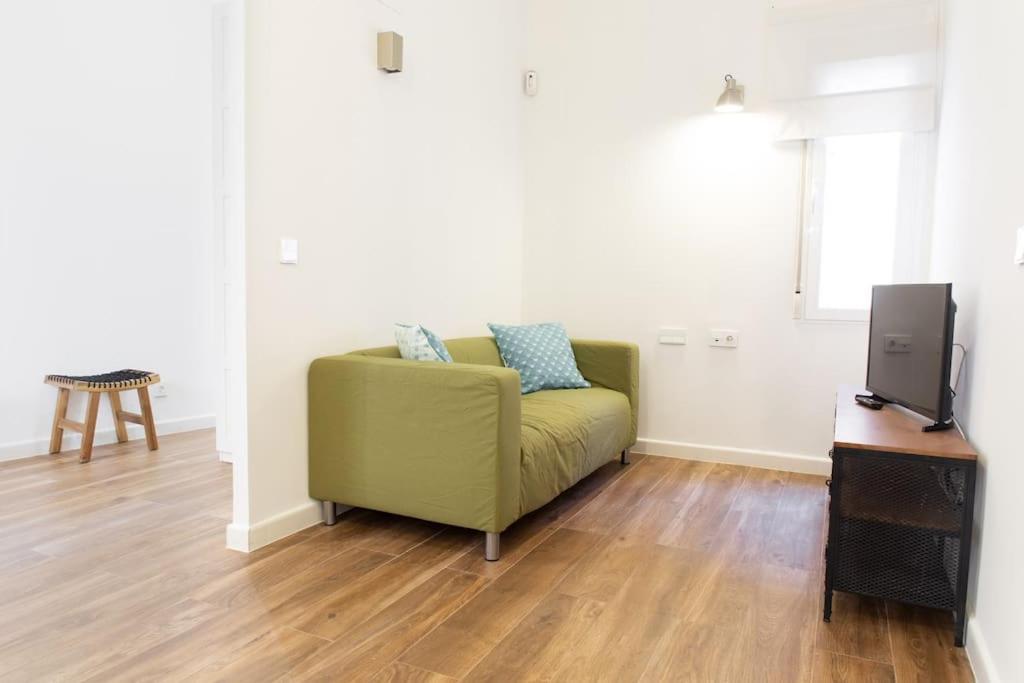 Apartamento Encantador Reformado En Tetuan By Bebalmy Madrid