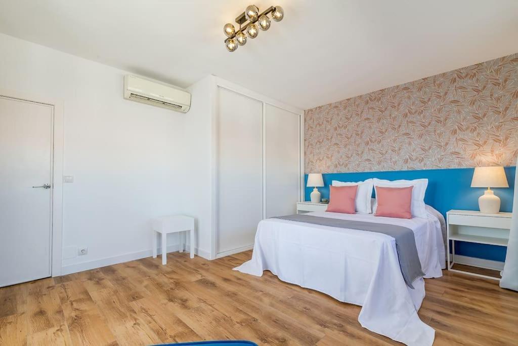 Apartamento Con Terraza En Barrio De Salamanca *
