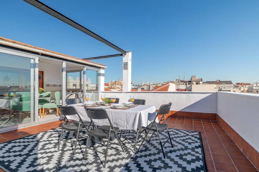Apartamento Con Terraza En Barrio De Salamanca *