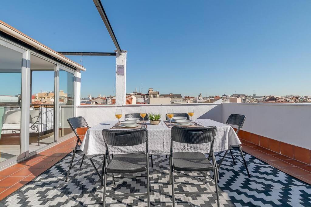Apartamento Con Terraza En Barrio De Salamanca *