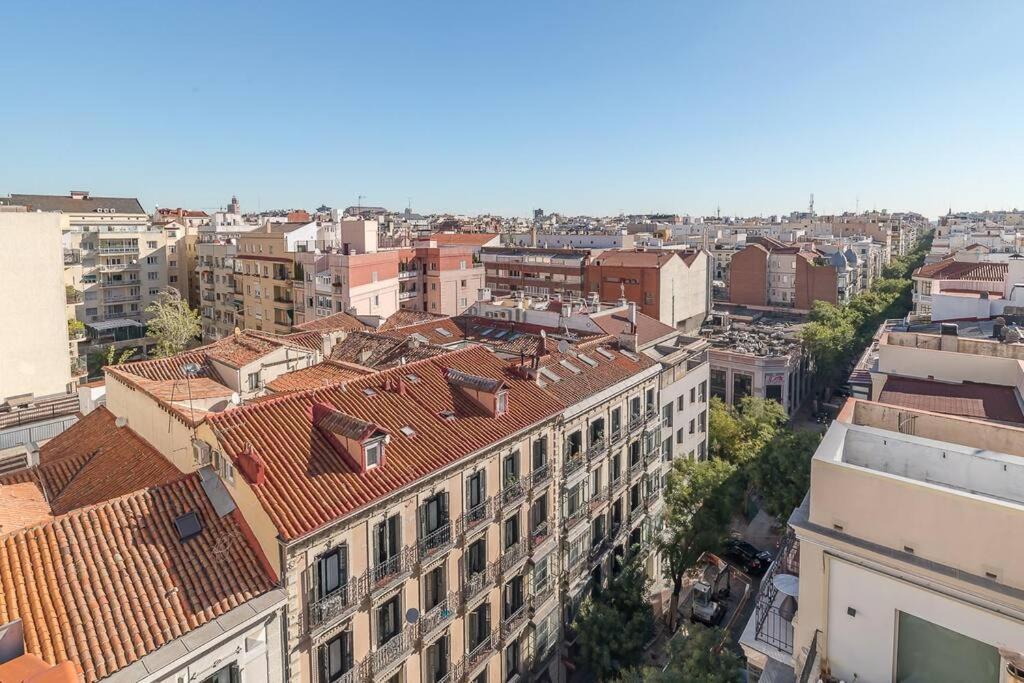 Apartamento Con Terraza En Barrio De Salamanca Madrid