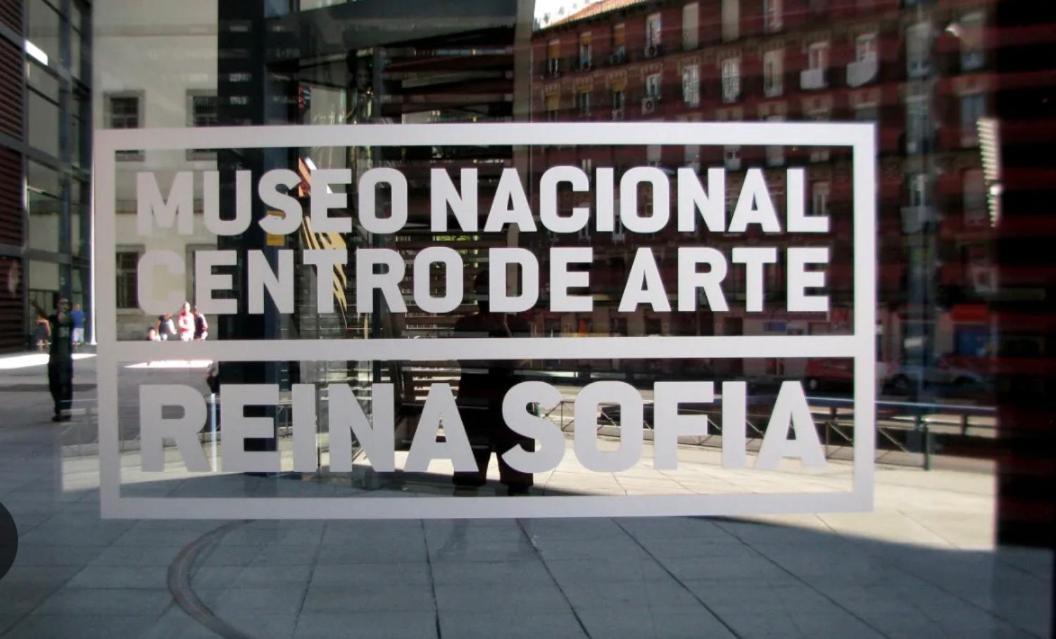 Reina Sofía Museum Apartamento *