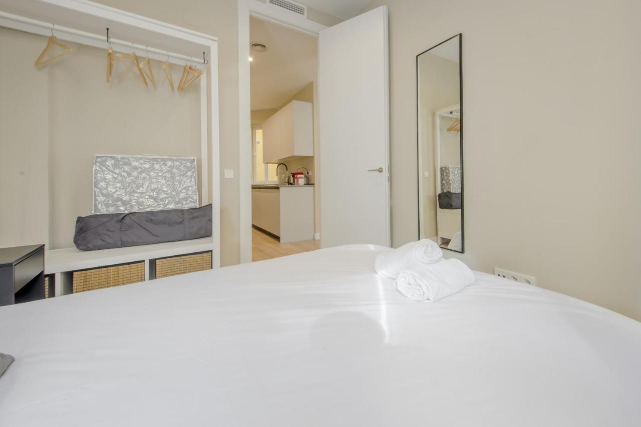 Downtown Apt 7pax La Latina-centro De Madrid! Madrid