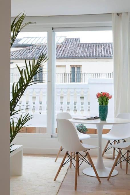 Luminoso Apartamento Con Terraza En Sol Apartamento