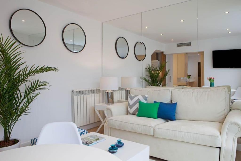 Luminoso Apartamento Con Terraza En Sol *