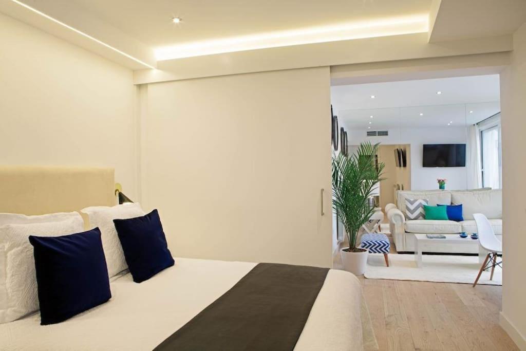 Apartamento Luminoso Apartamento Con Terraza En Sol *