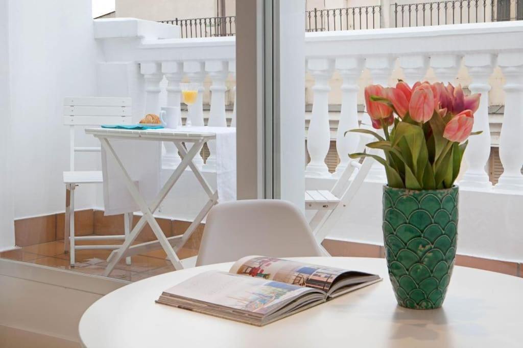 Luminoso Apartamento Con Terraza En Sol Madrid