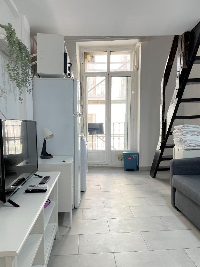 Cómodo Y Acogedor En El Centro De Apartamento