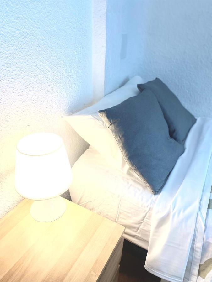 Close To Retiro Park Only For Girl Homestay *