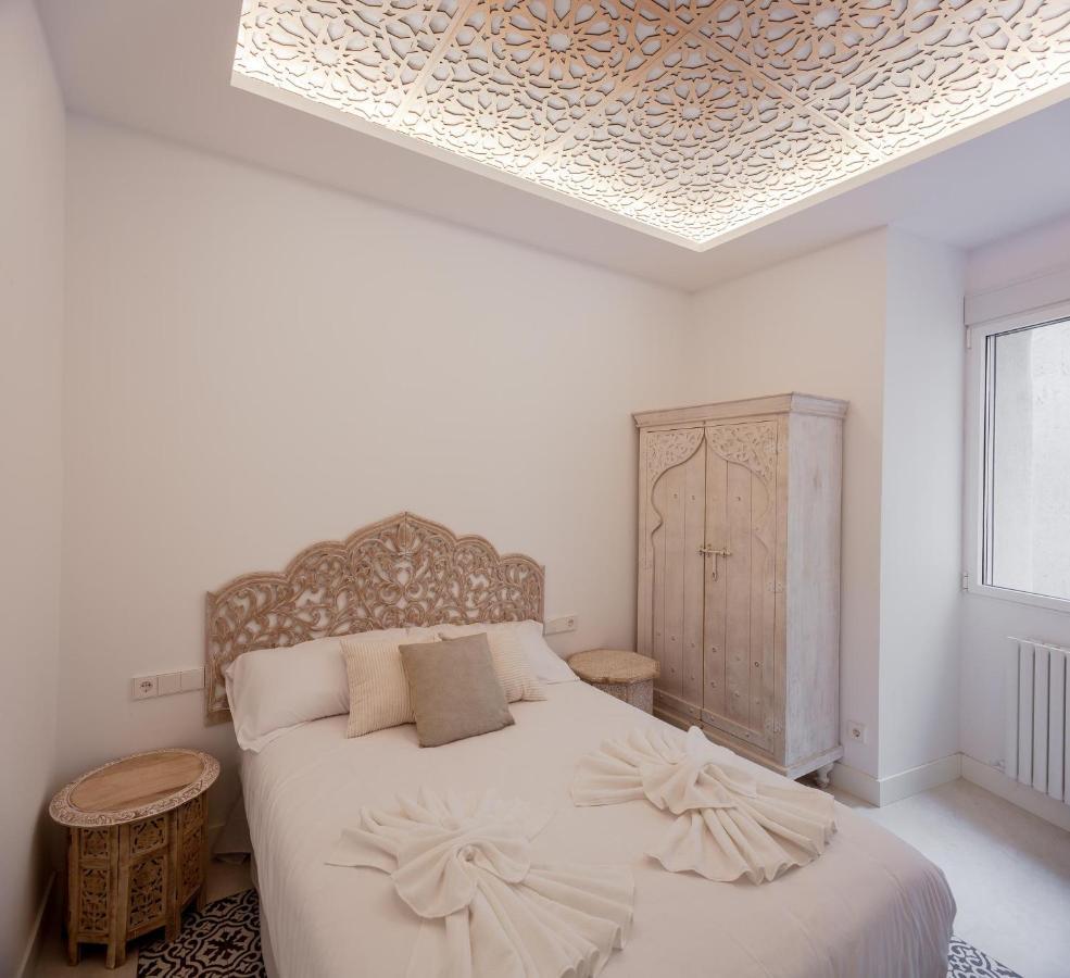 Plaza Espana V Calle San Bernardino 6br 6bh Apartamento *