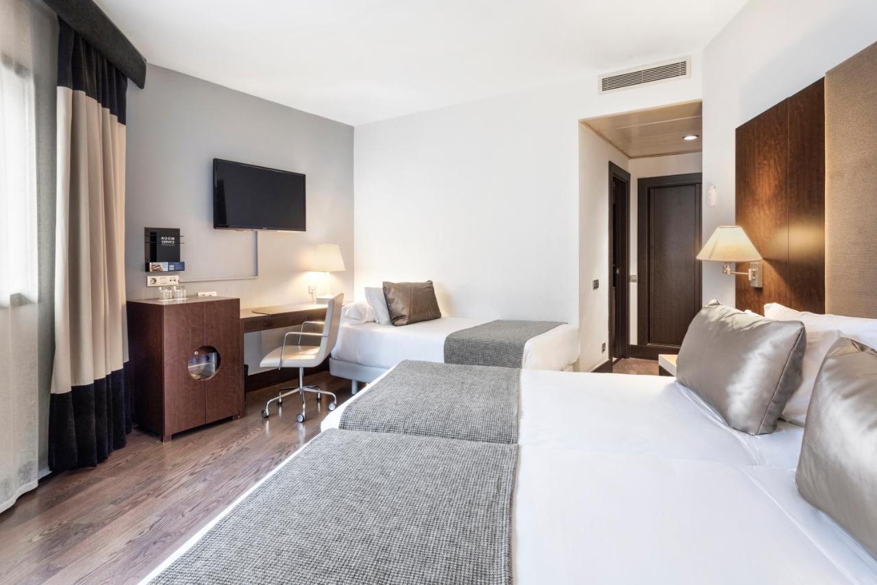Nh Sur Hotel 4*