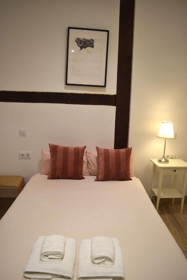 Opera-suites Luxury La Boheme, In The Very Center Of Madrid.