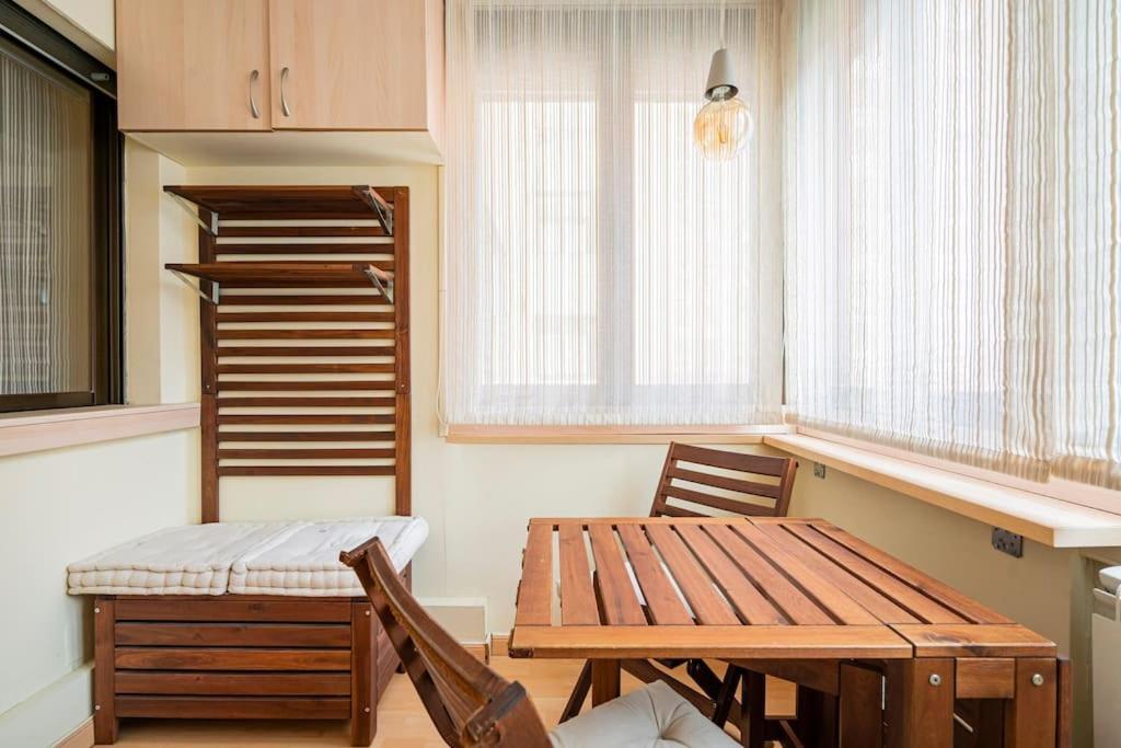 Apartamento Zona Residencial, Seguridad 24h/dia. *