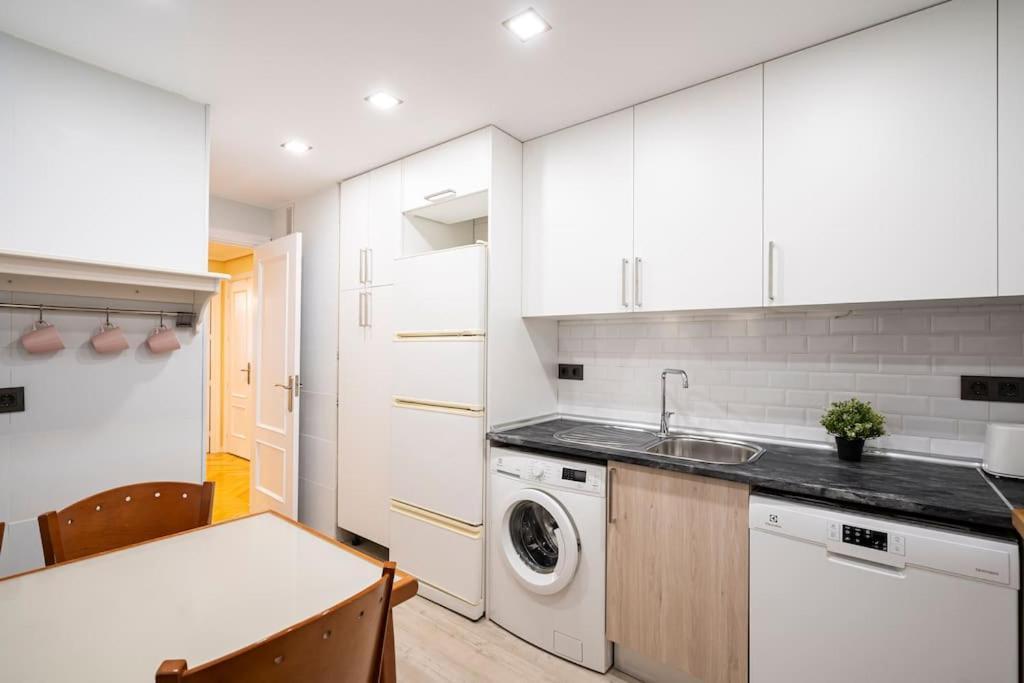 Apartamento Zona Residencial, Seguridad 24h/dia. Madrid