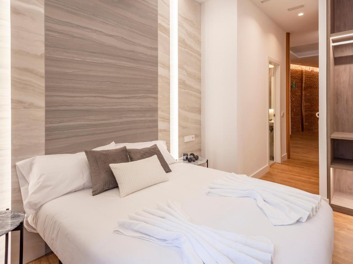 Plaza Espana V Calle San Bernardino 6br 6bh Apartamento *