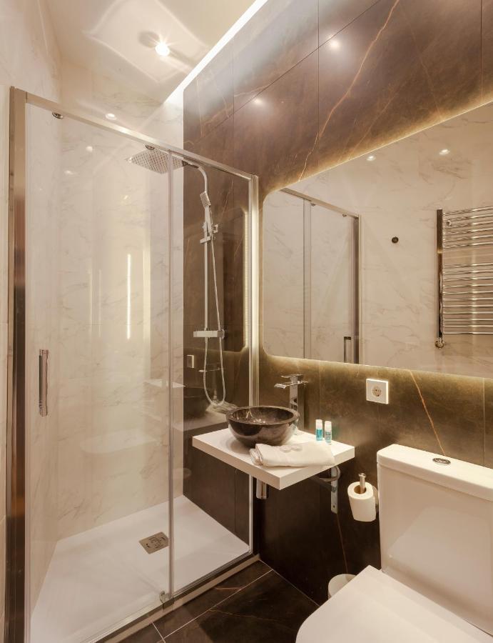 Plaza Espana V Calle San Bernardino 6br 6bh Apartamento